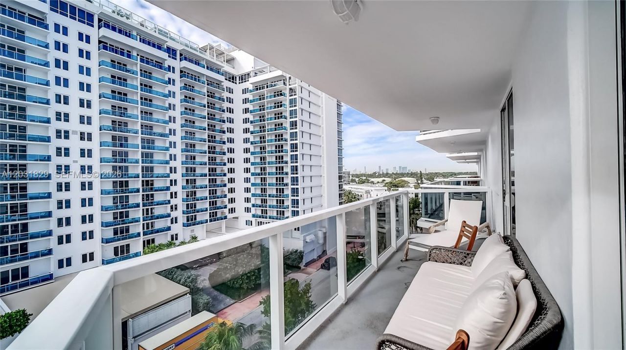 2401 Collins Ave , Unit 904, Miami Beach, FL 33140 Photo