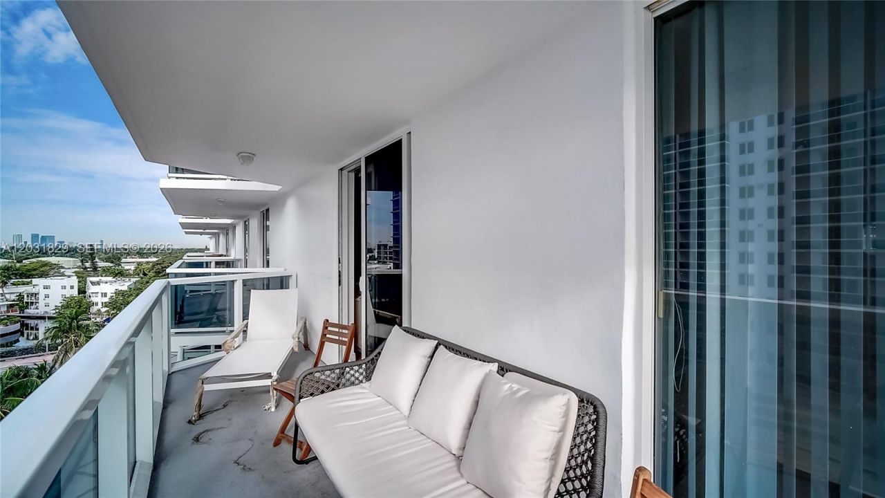 2401 Collins Ave , Unit 904, Miami Beach, FL 33140 Photo