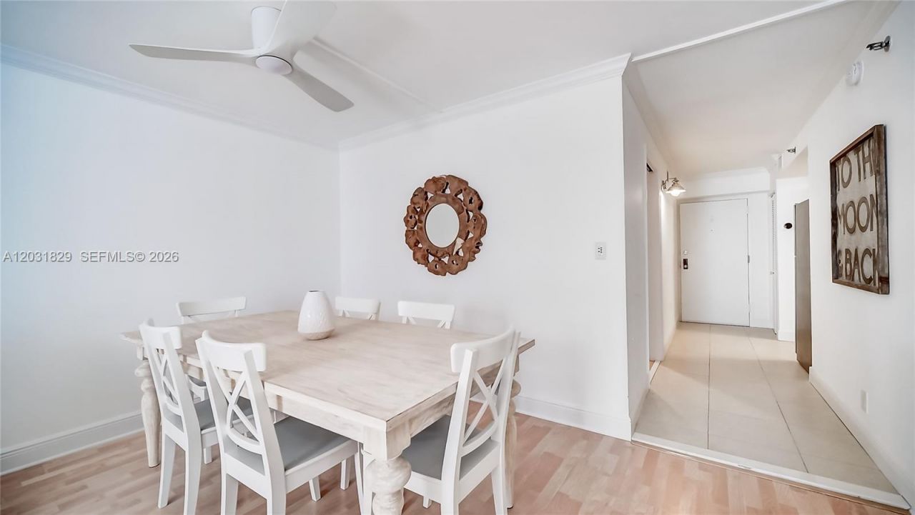 2401 Collins Ave , Unit 904, Miami Beach, FL 33140 Photo