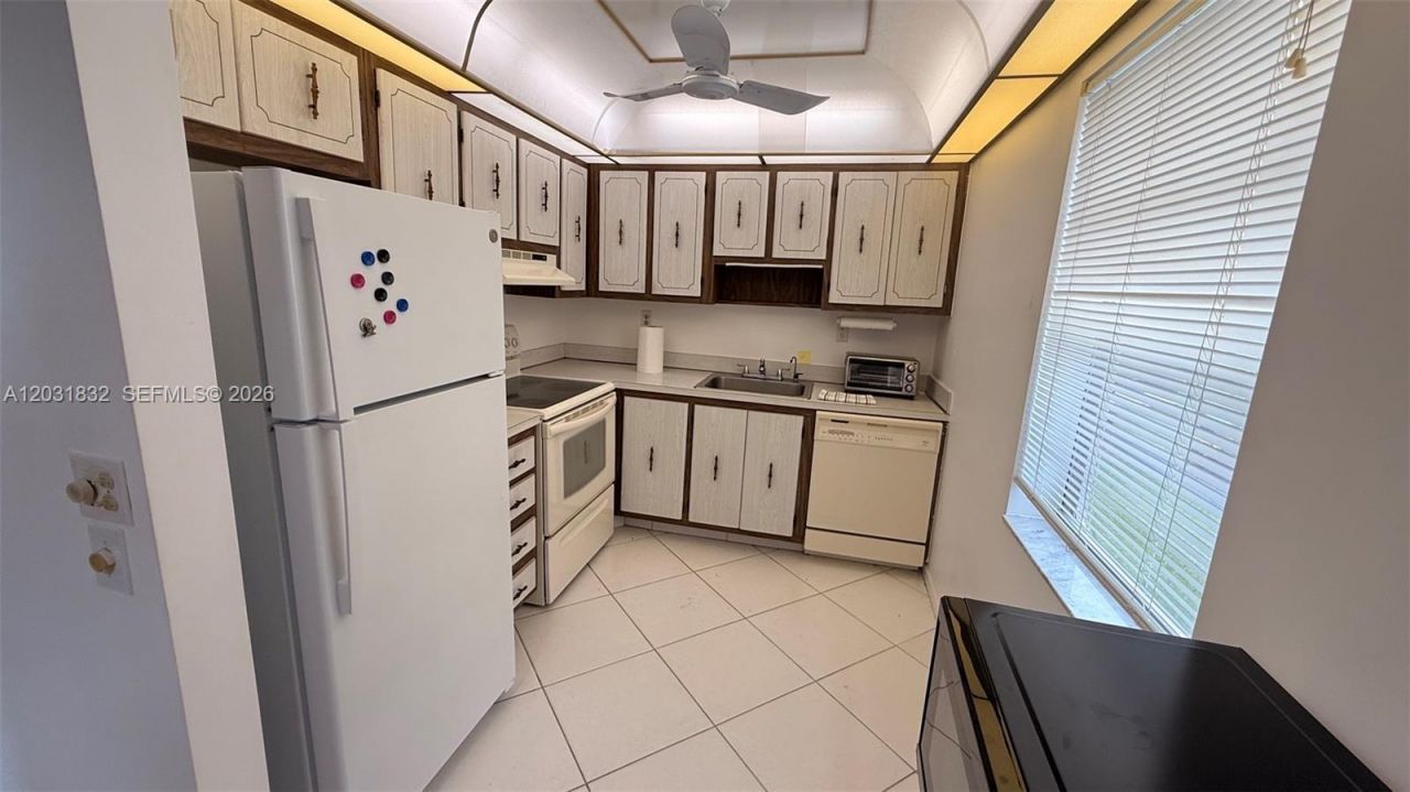 322 Piedmont G, Unit 322 G, Delray Beach, FL 33484 Photo