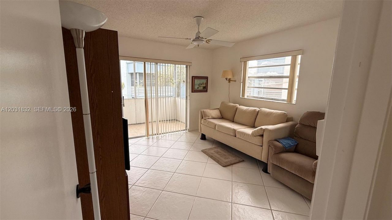 322 Piedmont G, Unit 322 G, Delray Beach, FL 33484 Photo