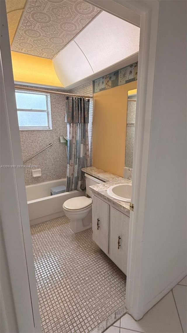 322 Piedmont G, Unit 322 G, Delray Beach, FL 33484 Photo