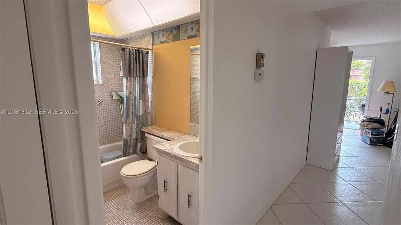 322 Piedmont G, Unit 322 G, Delray Beach, FL 33484 Photo