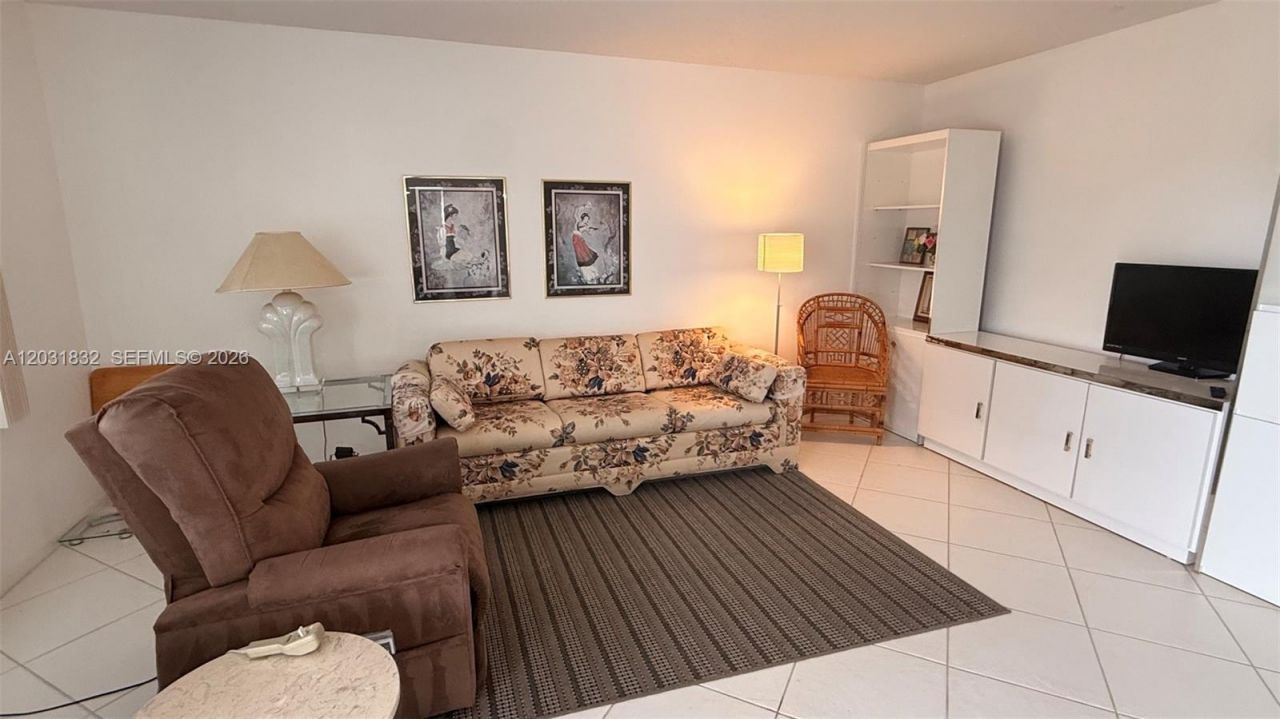 322 Piedmont G, Unit 322 G, Delray Beach, FL 33484 Photo
