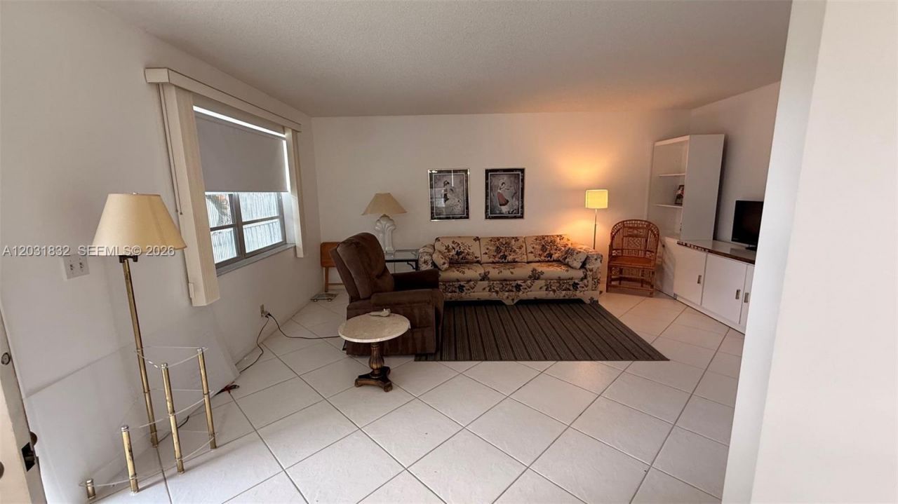 322 Piedmont G, Unit 322 G, Delray Beach, FL 33484 Photo