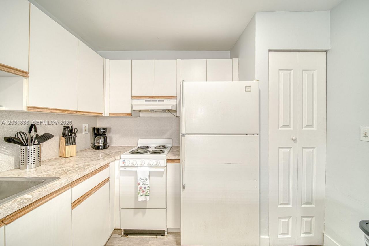 7622 SW 21st St, Unit 7622, Miami, FL 33155 Photo