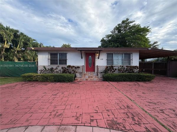 6318 SW 27th St , Miami, FL 33155