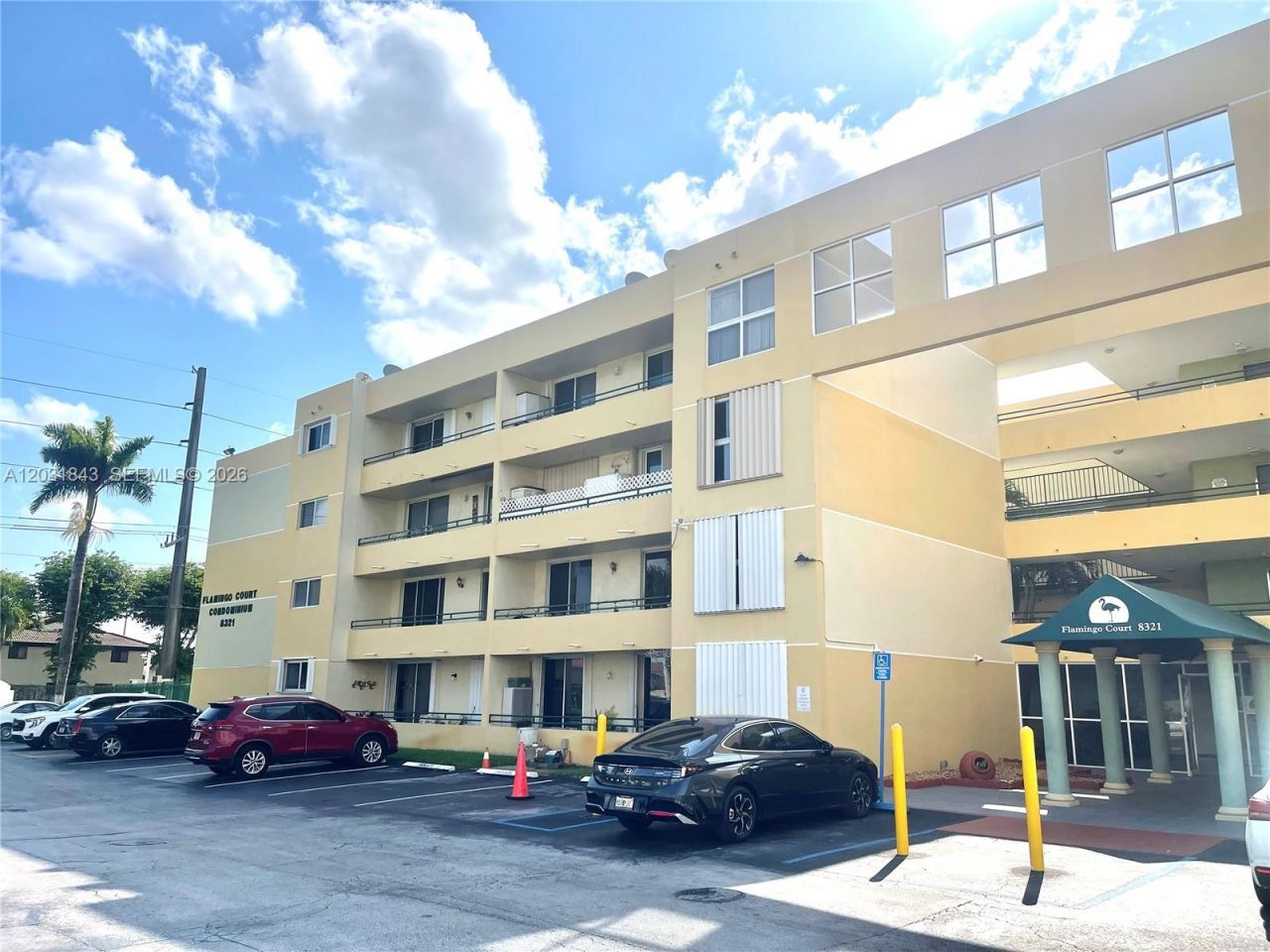 8321 NW 7th St , Unit 1-407, Miami, FL 33126 Photo