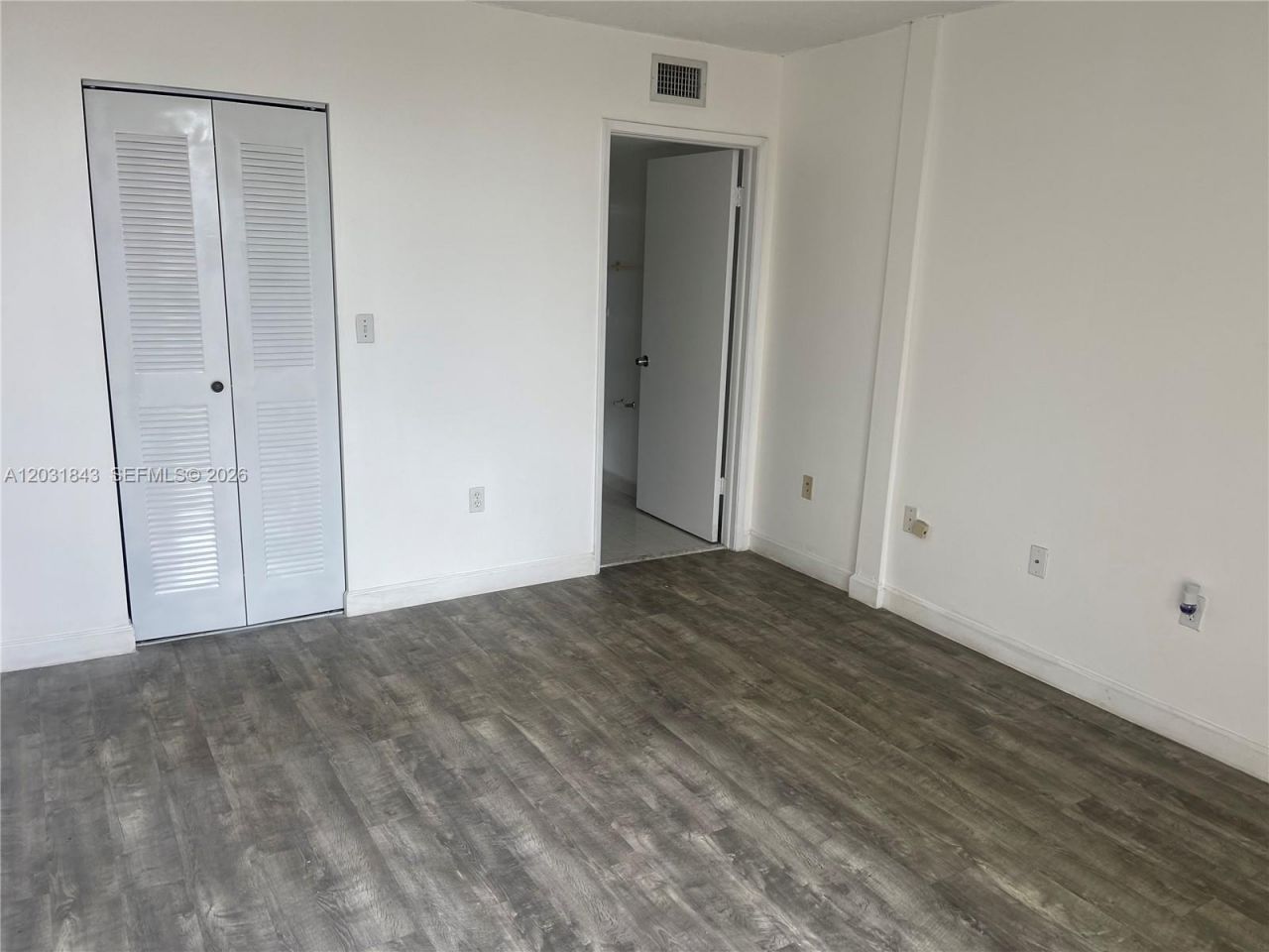 8321 NW 7th St , Unit 1-407, Miami, FL 33126 Photo