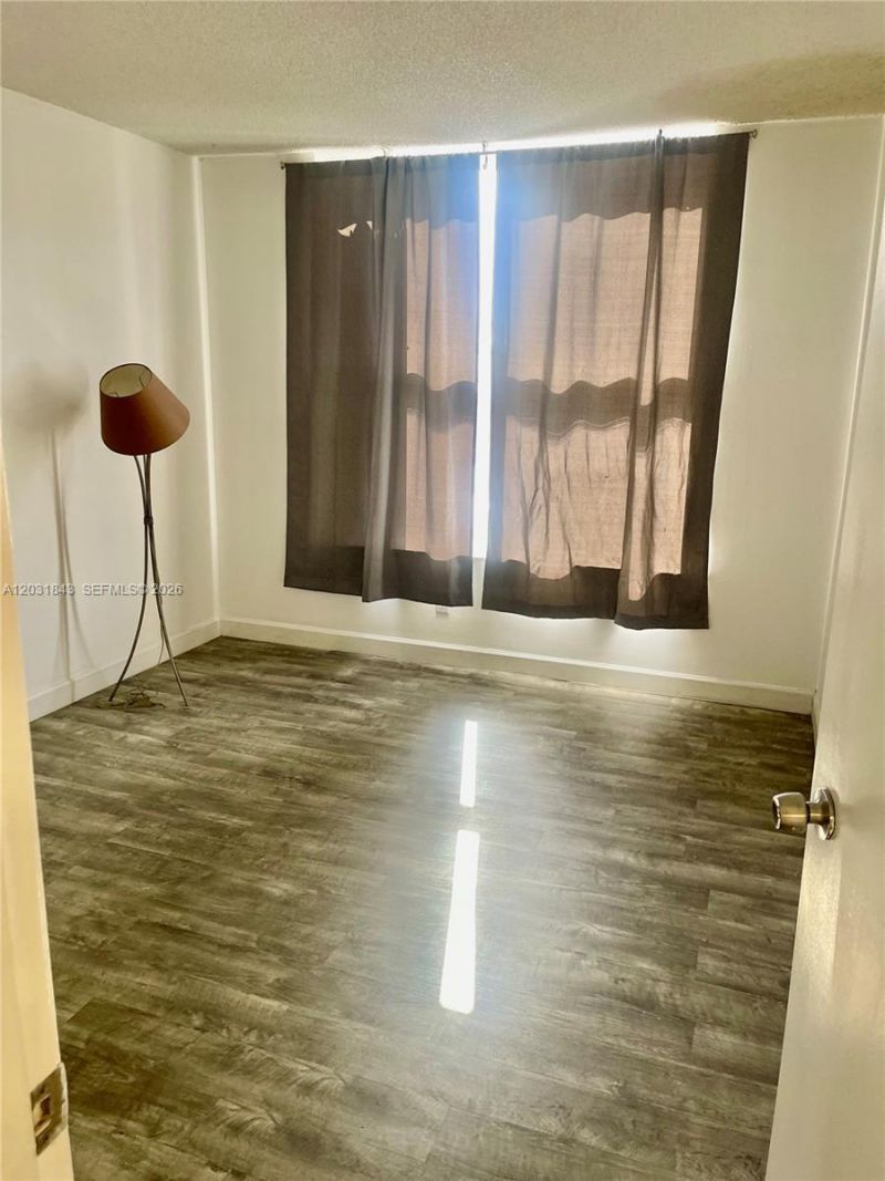 8321 NW 7th St , Unit 1-407, Miami, FL 33126 Photo