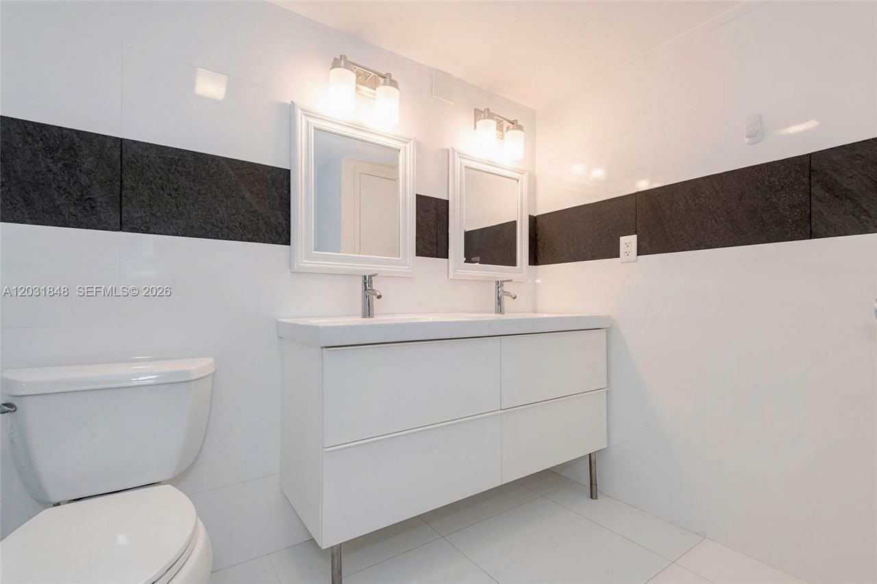 900 Bay Dr , Unit 122, Miami Beach, FL 33141 Photo