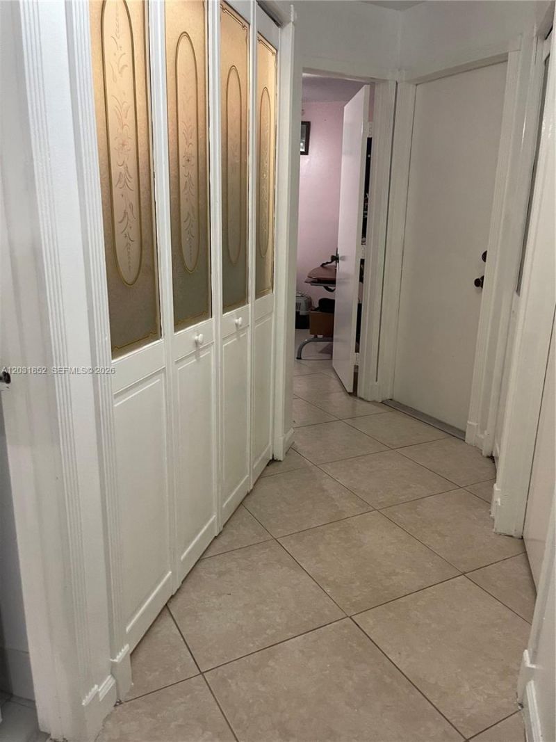 19391 NW 57th Ct, Hialeah, FL 33015 Photo