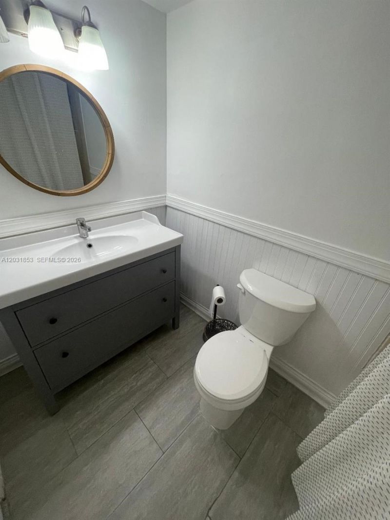 2625 Collins Ave , Unit 502, Miami Beach, FL 33140 Photo
