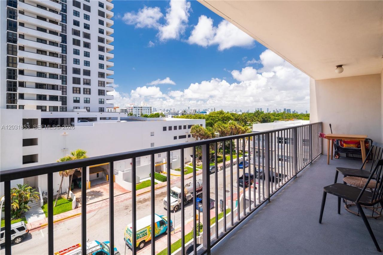 2625 Collins Ave, Unit 502, Miami Beach, FL 33140 Photo