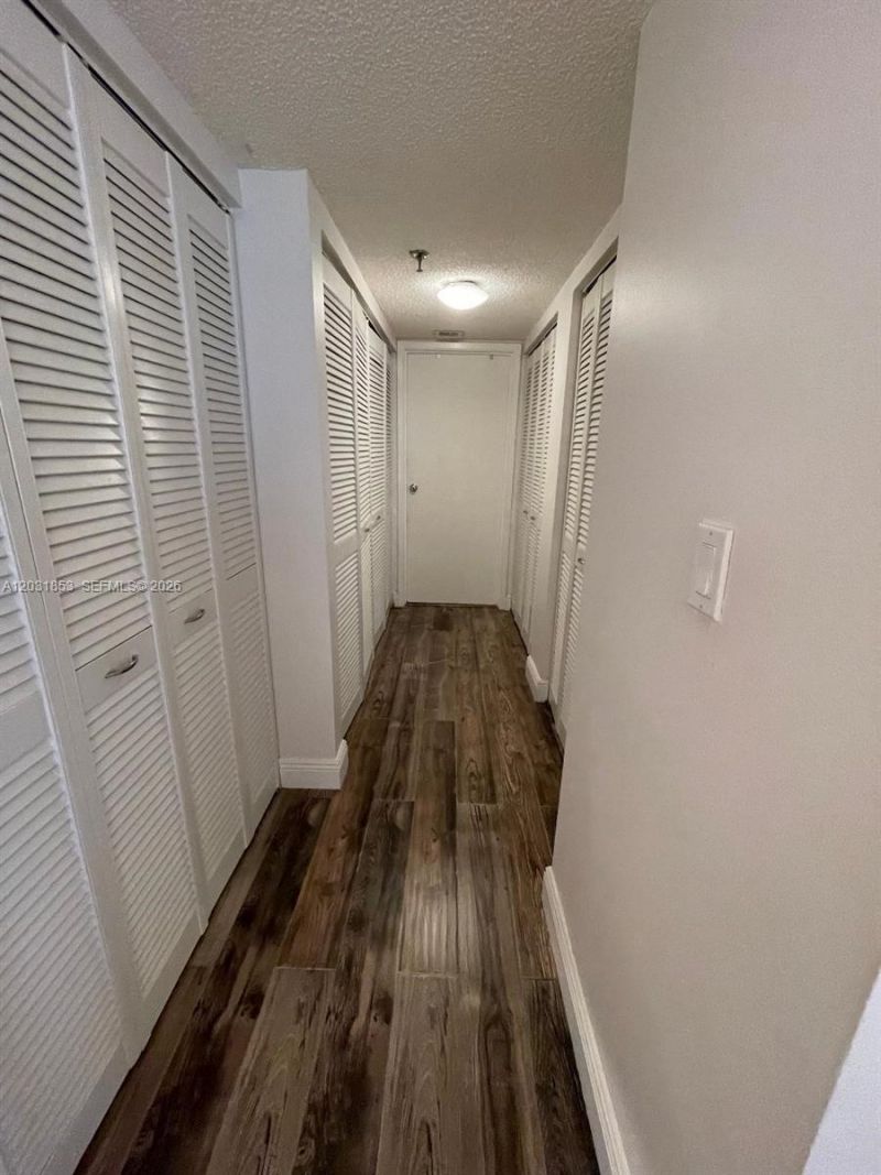 2625 Collins Ave , Unit 502, Miami Beach, FL 33140 Photo