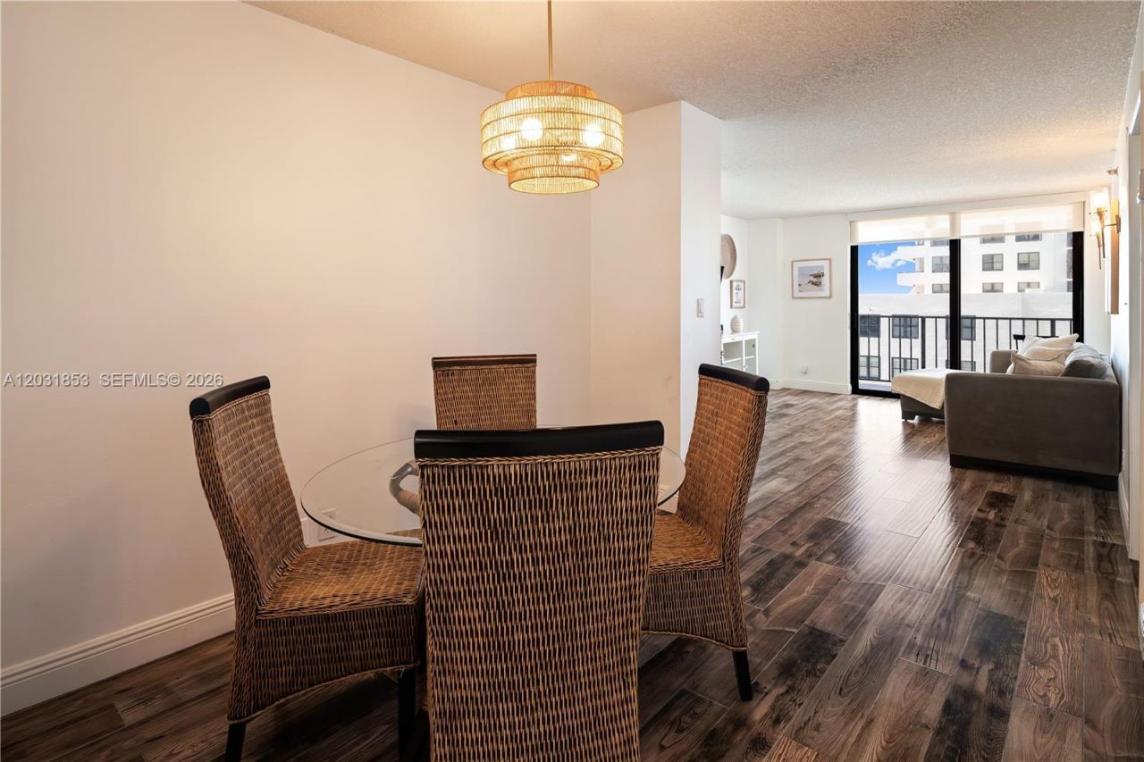 2625 Collins Ave, Unit 502, Miami Beach, FL 33140 Photo