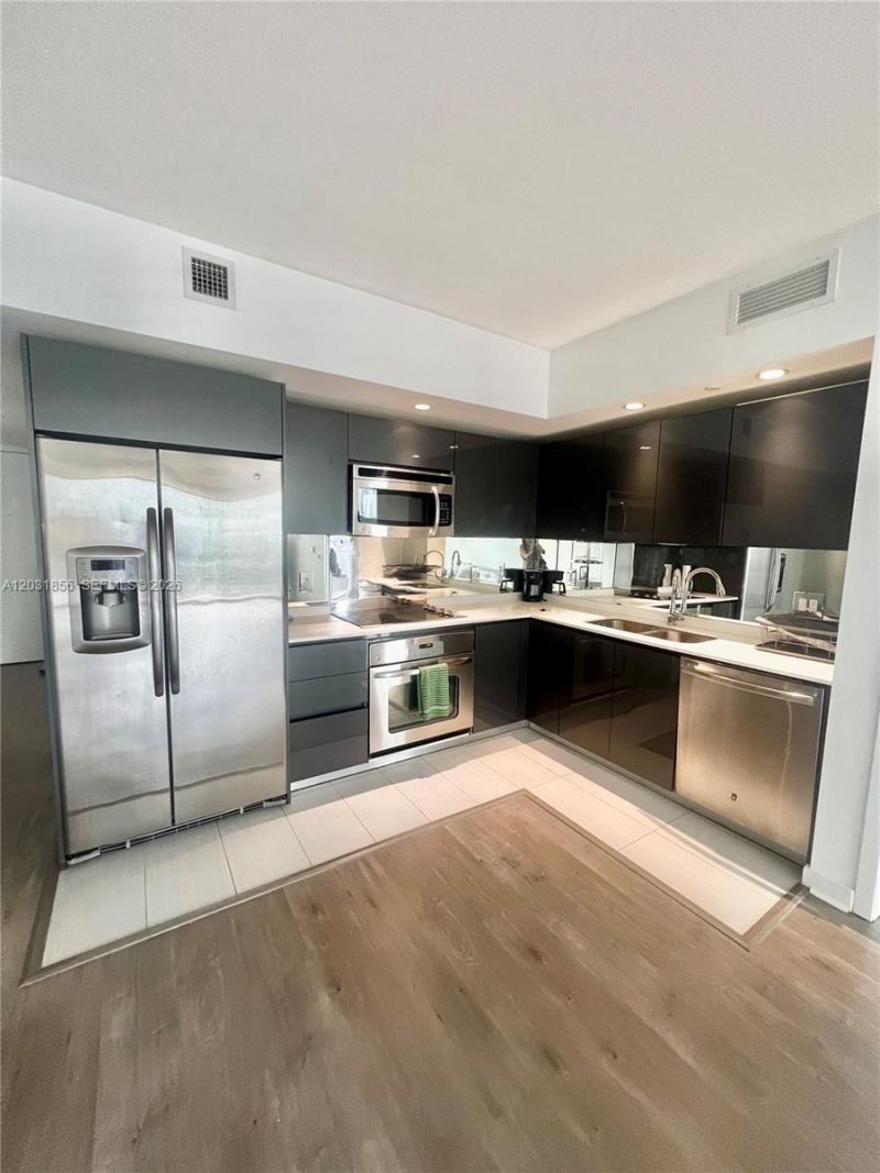 31 SE 6th St , Unit 2307, Miami, FL 33131 Photo