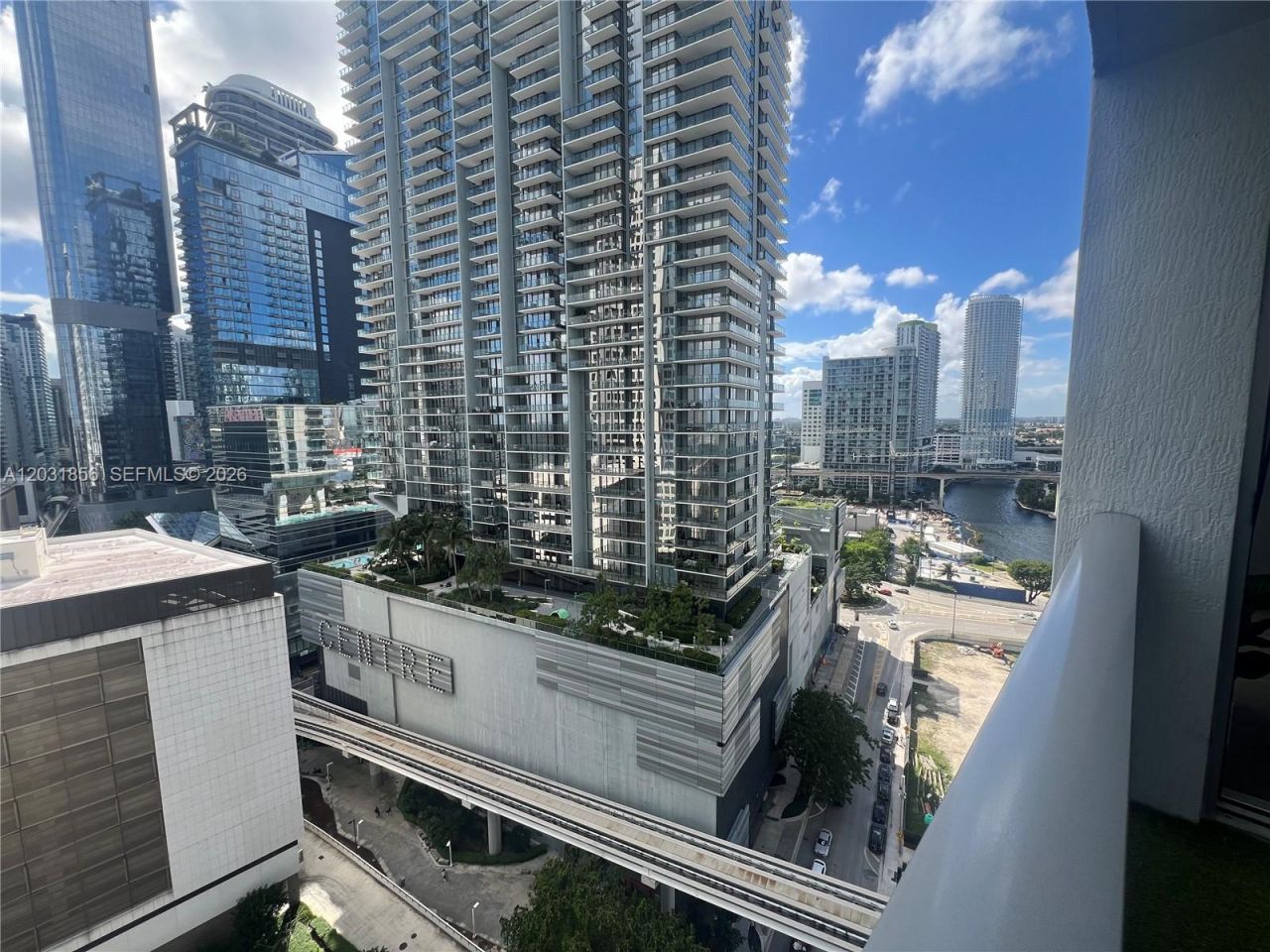 31 SE 6th St , Unit 2307, Miami, FL 33131 Photo