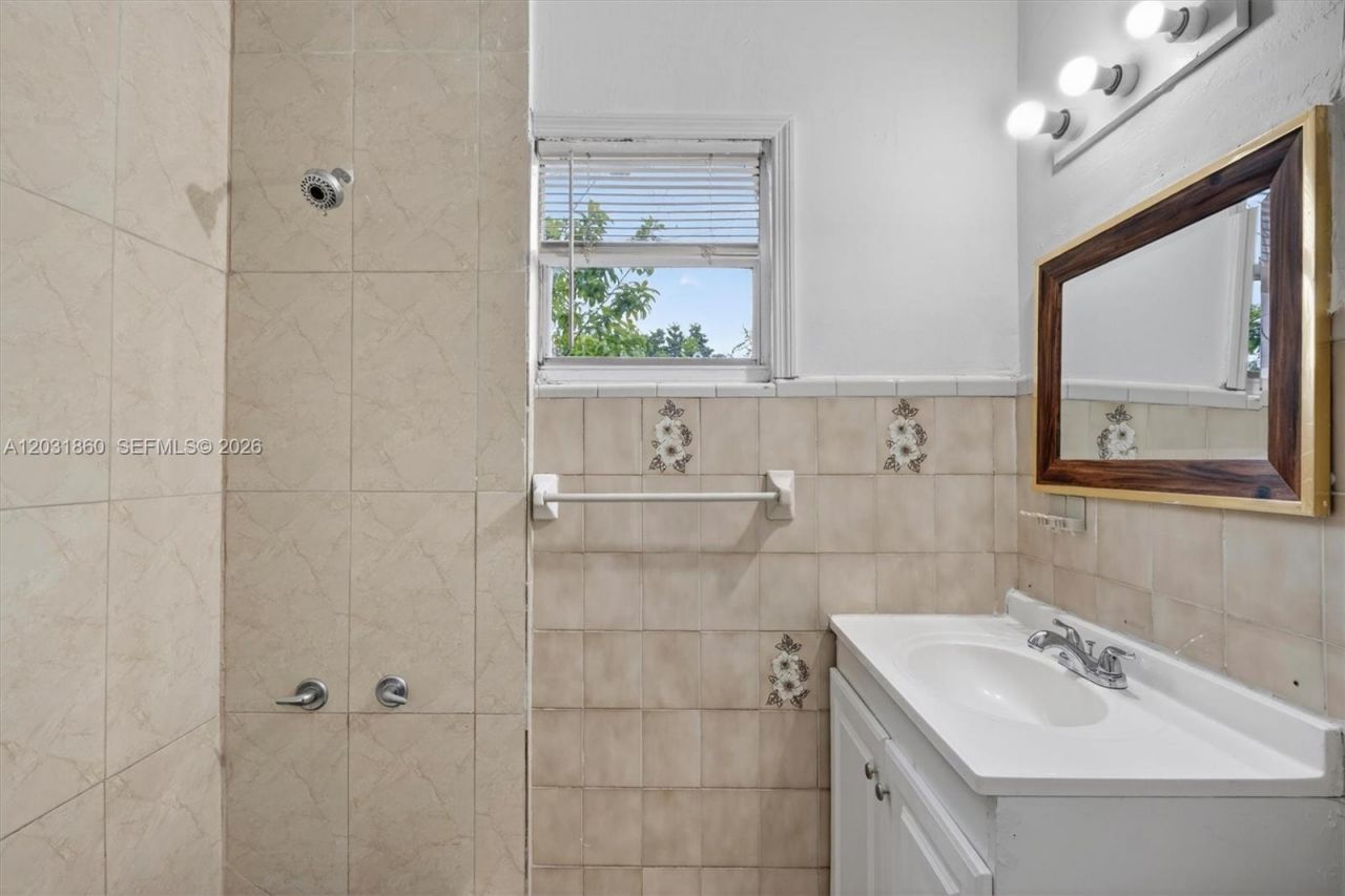 836 NW 29th Ter , Miami, FL 33127 Photo