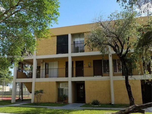 9250 Fontainebleau Blvd , Unit 202, Miami, FL 33172