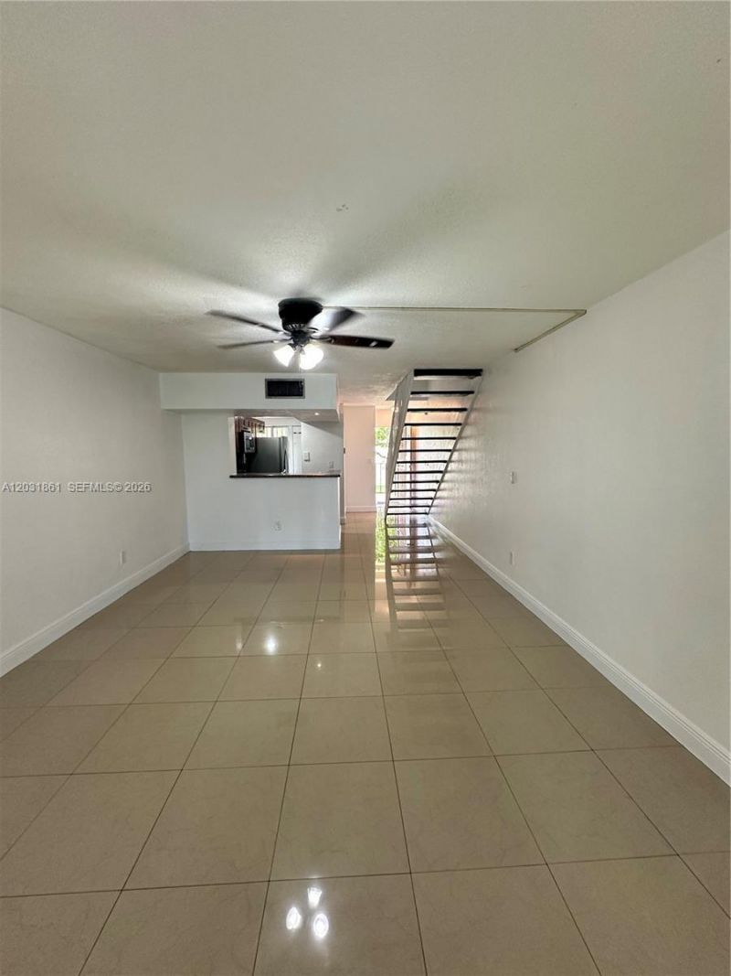 9250 Fontainebleau Blvd , Unit 202, Miami, FL 33172 Photo