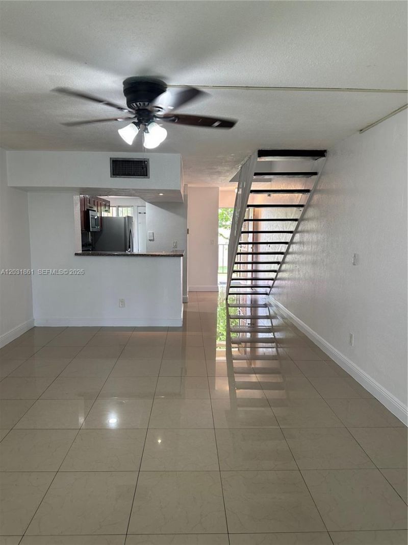 9250 Fontainebleau Blvd , Unit 202, Miami, FL 33172 Photo