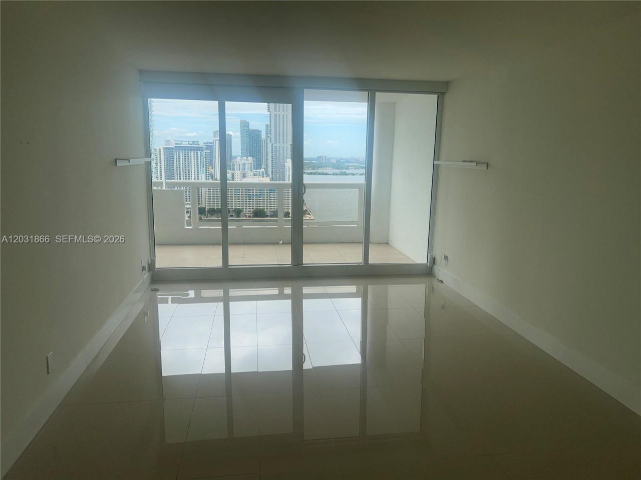 1717 N Bayshore Dr , Unit A-3337, Miami, FL 33132 Photo