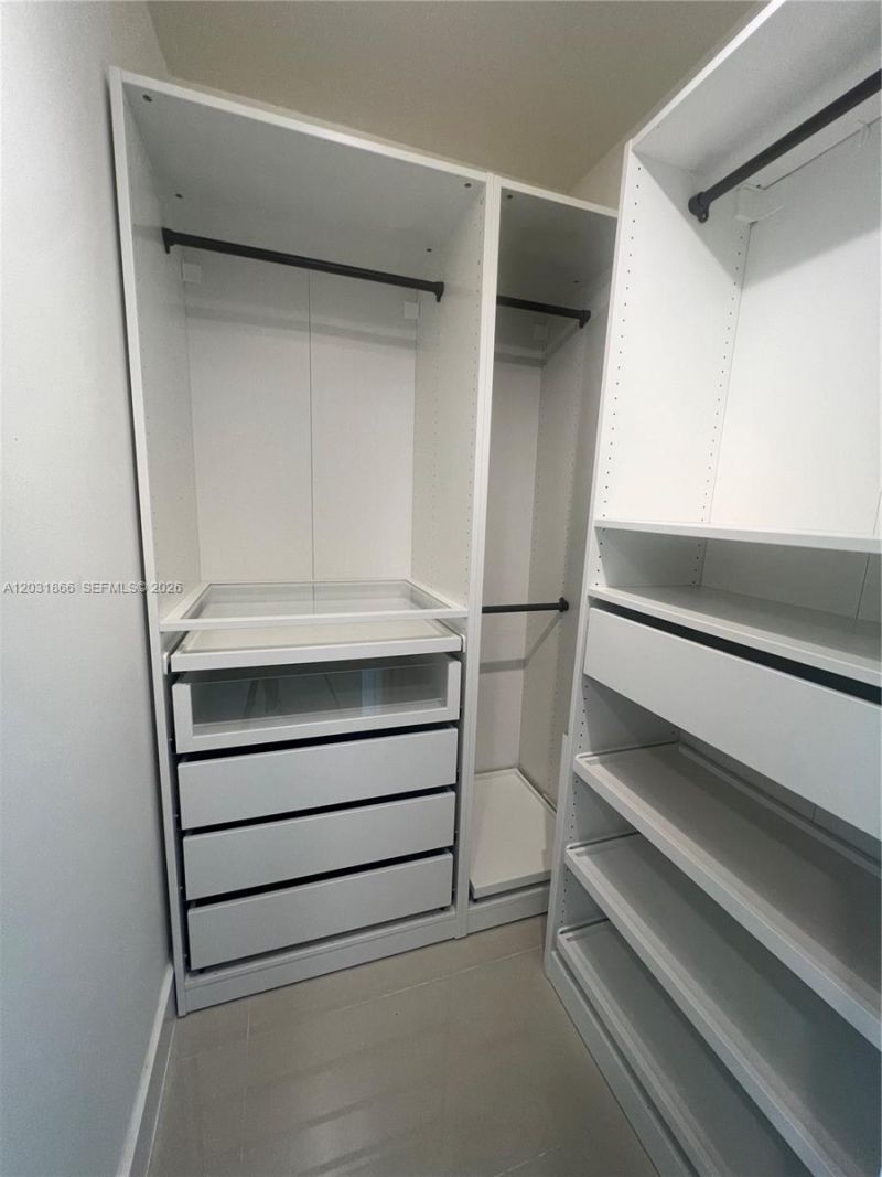 1717 N Bayshore Dr , Unit A-3337, Miami, FL 33132 Photo