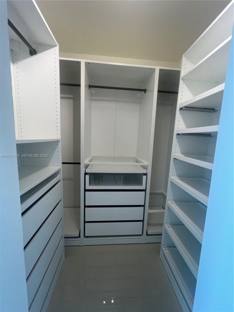 1717 N Bayshore Dr , Unit A-3337, Miami, FL 33132 Photo