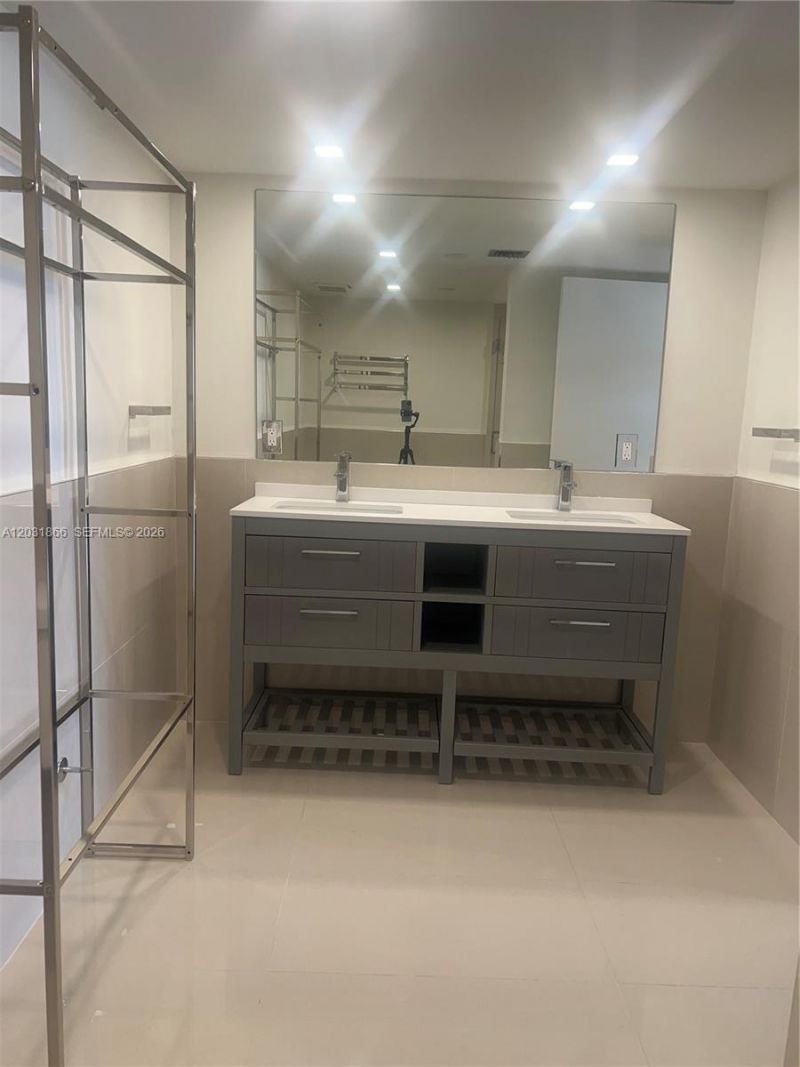 1717 N Bayshore Dr , Unit A-3337, Miami, FL 33132 Photo