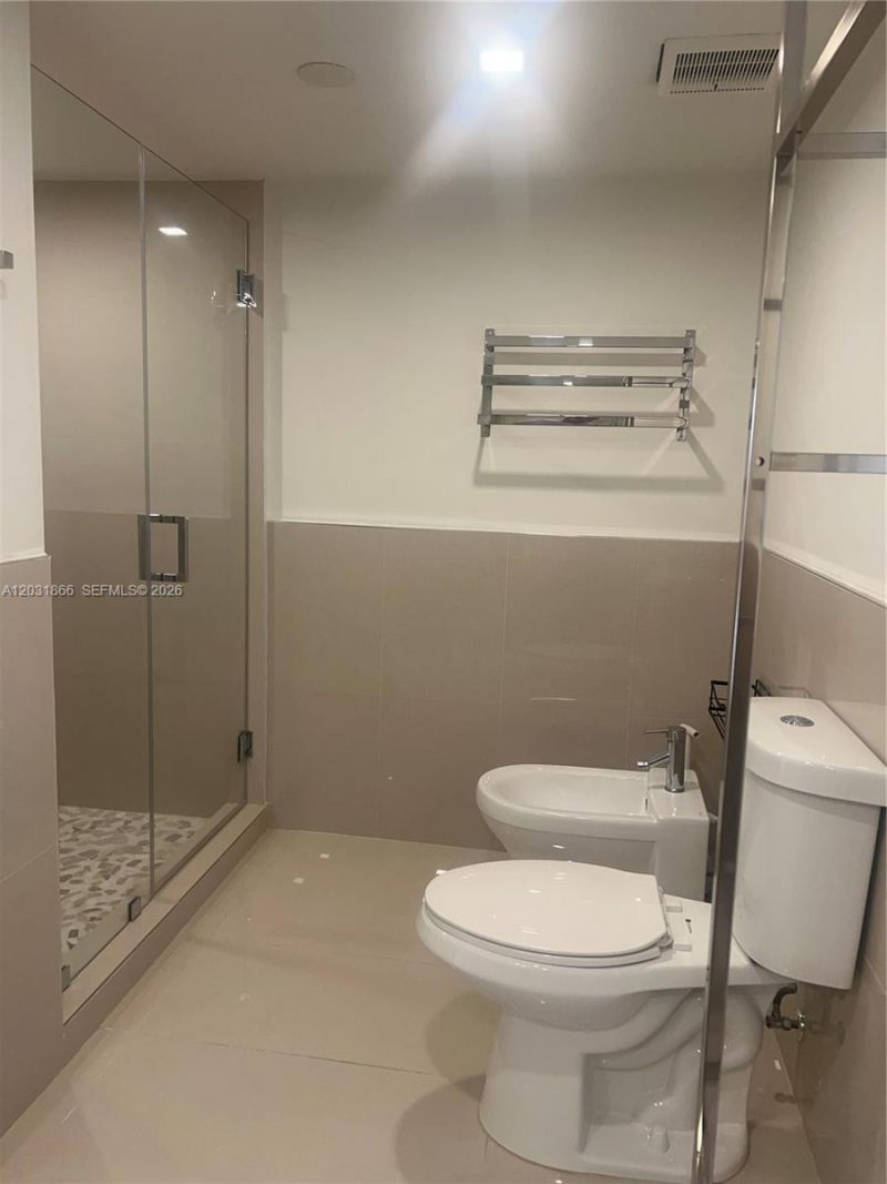 1717 N Bayshore Dr , Unit A-3337, Miami, FL 33132 Photo