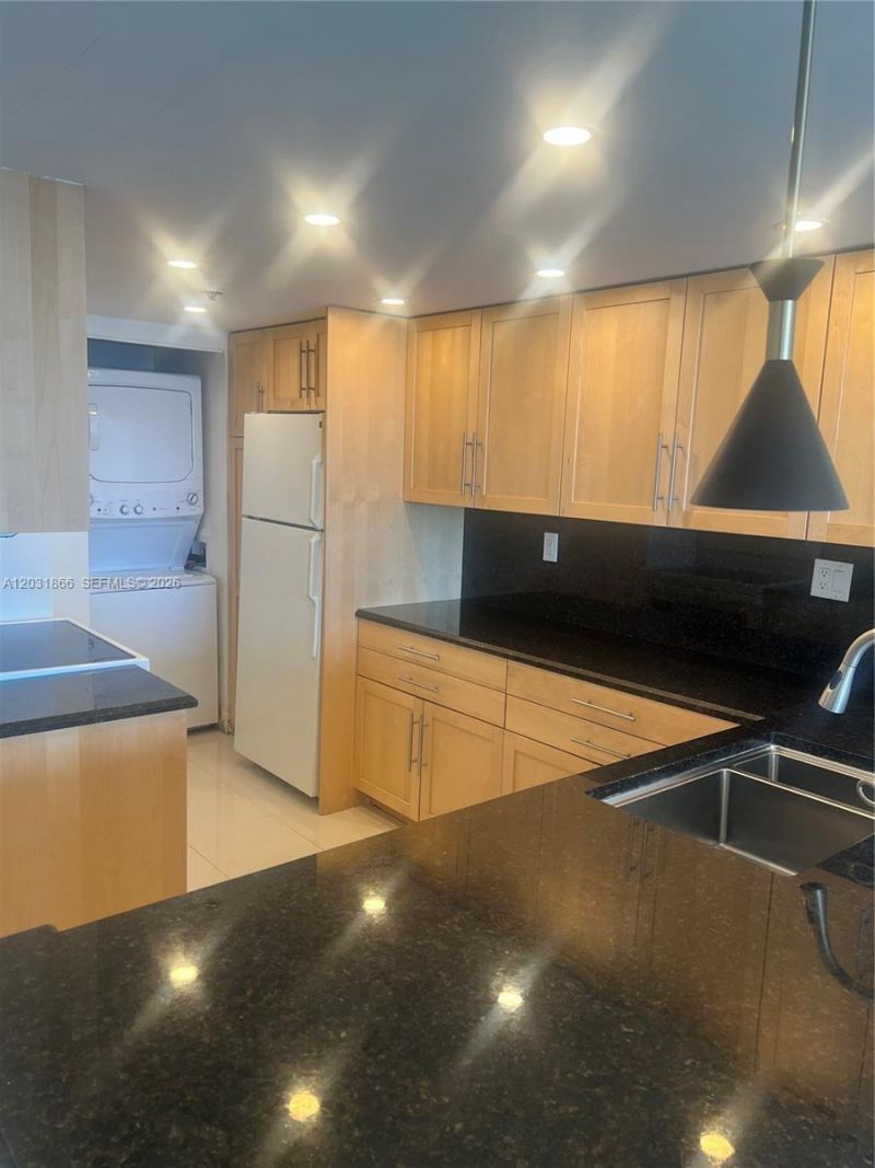 1717 N Bayshore Dr , Unit A-3337, Miami, FL 33132 Photo