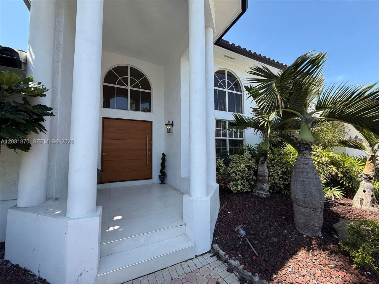 2940 NE 164th St , North Miami Beach, FL 33160 Photo