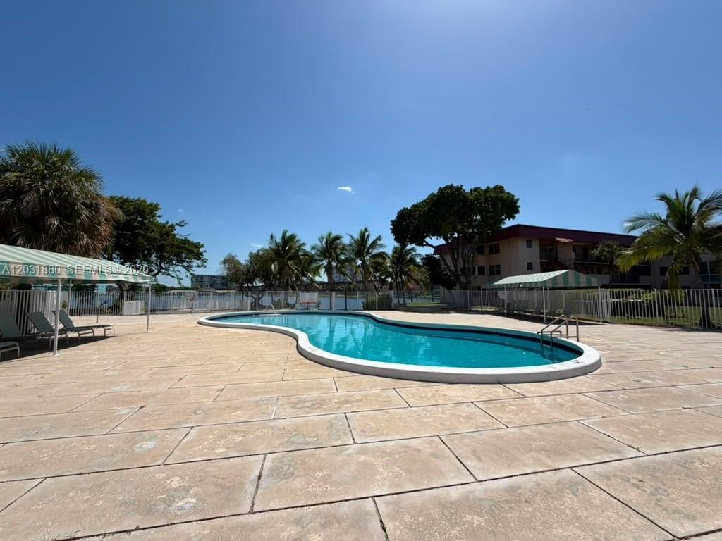 1450 NE 191st St, Unit 106, Miami, FL 33179 Photo