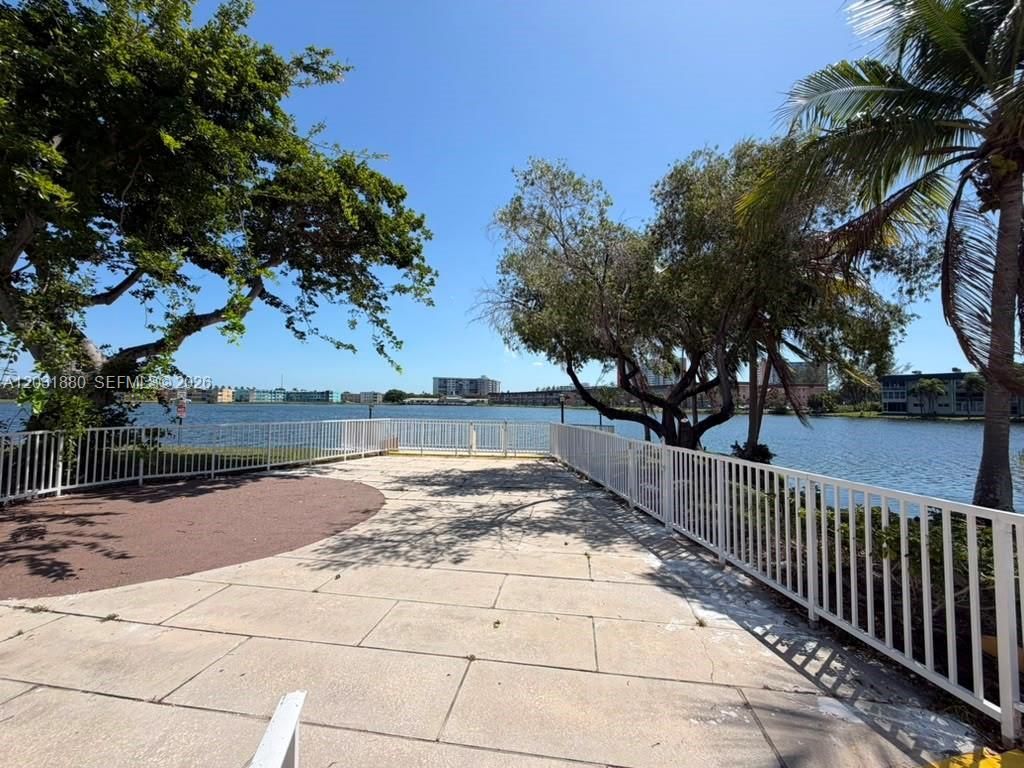 1450 NE 191st St, Unit 106, Miami, FL 33179 Photo