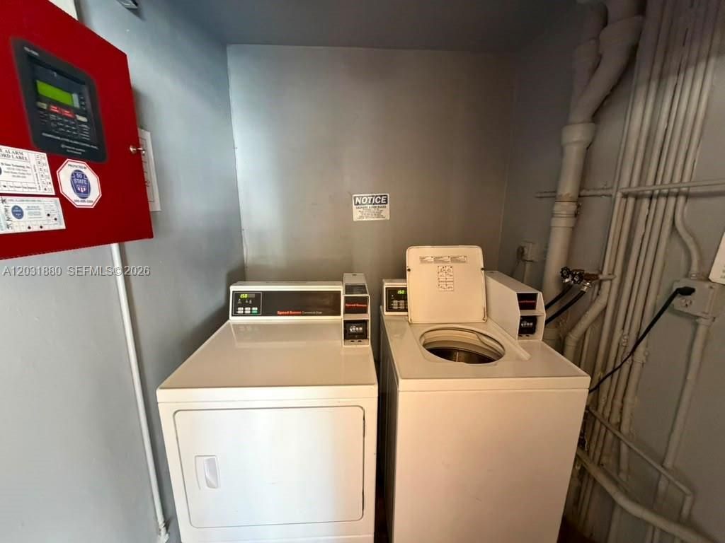 1450 NE 191st St, Unit 106, Miami, FL 33179 Photo