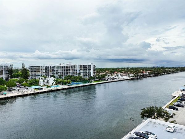 3000 S Ocean Dr , Unit 712, Hollywood, FL 33019