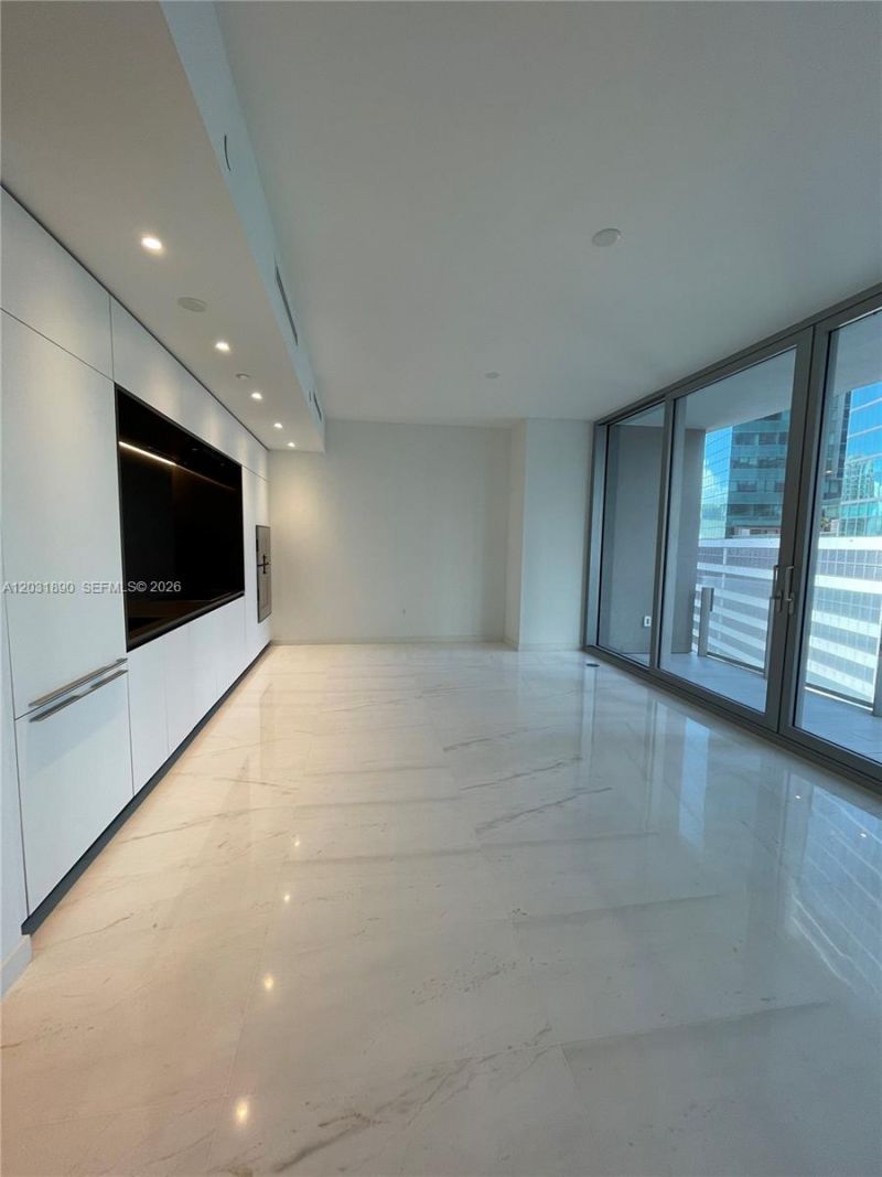 300 Biscayne Blvd Way, Unit 2008, Miami, FL 33131 Photo