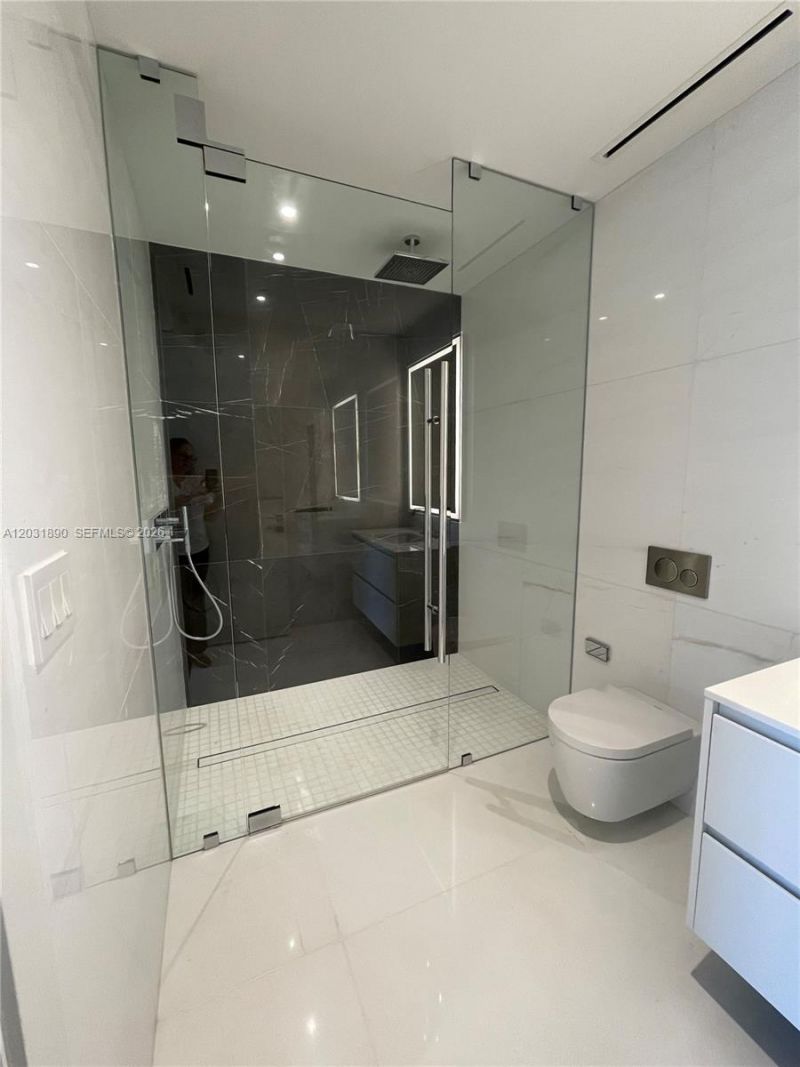 300 Biscayne Blvd Way, Unit 2008, Miami, FL 33131 Photo