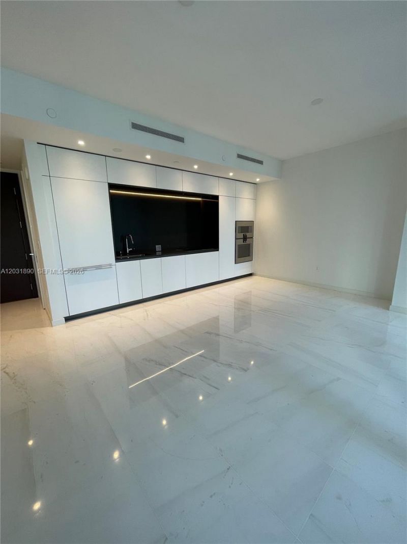 300 Biscayne Blvd Way, Unit 2008, Miami, FL 33131 Photo