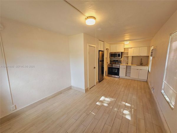 26 SE 13th Ter, Unit 6, Dania Beach, FL 33004