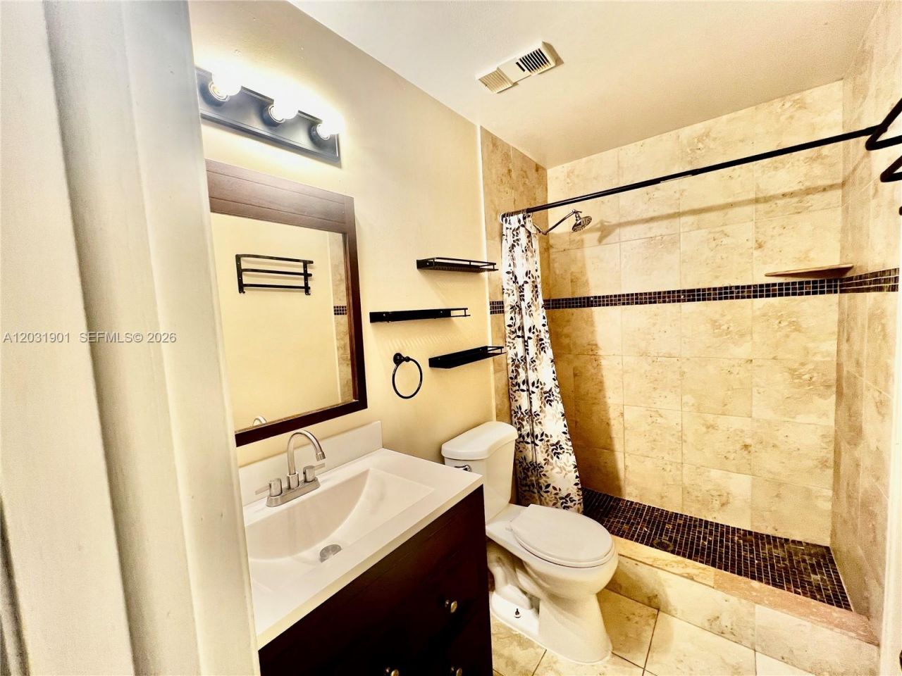 10002 Winding Lake Rd , Unit 203, Sunrise, FL 33351 Photo
