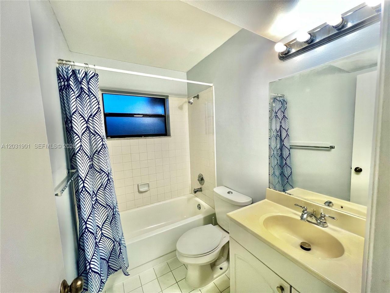10002 Winding Lake Rd , Unit 203, Sunrise, FL 33351 Photo
