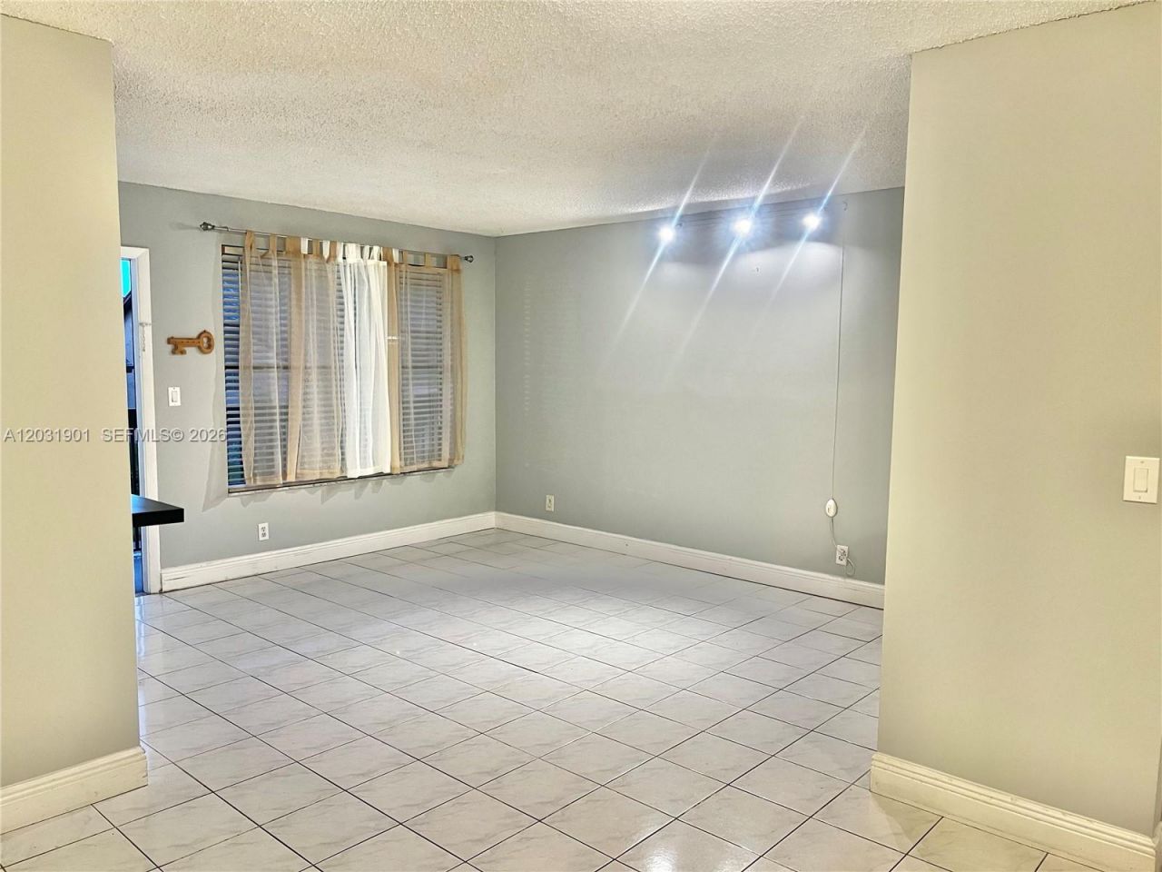 10002 Winding Lake Rd , Unit 203, Sunrise, FL 33351 Photo