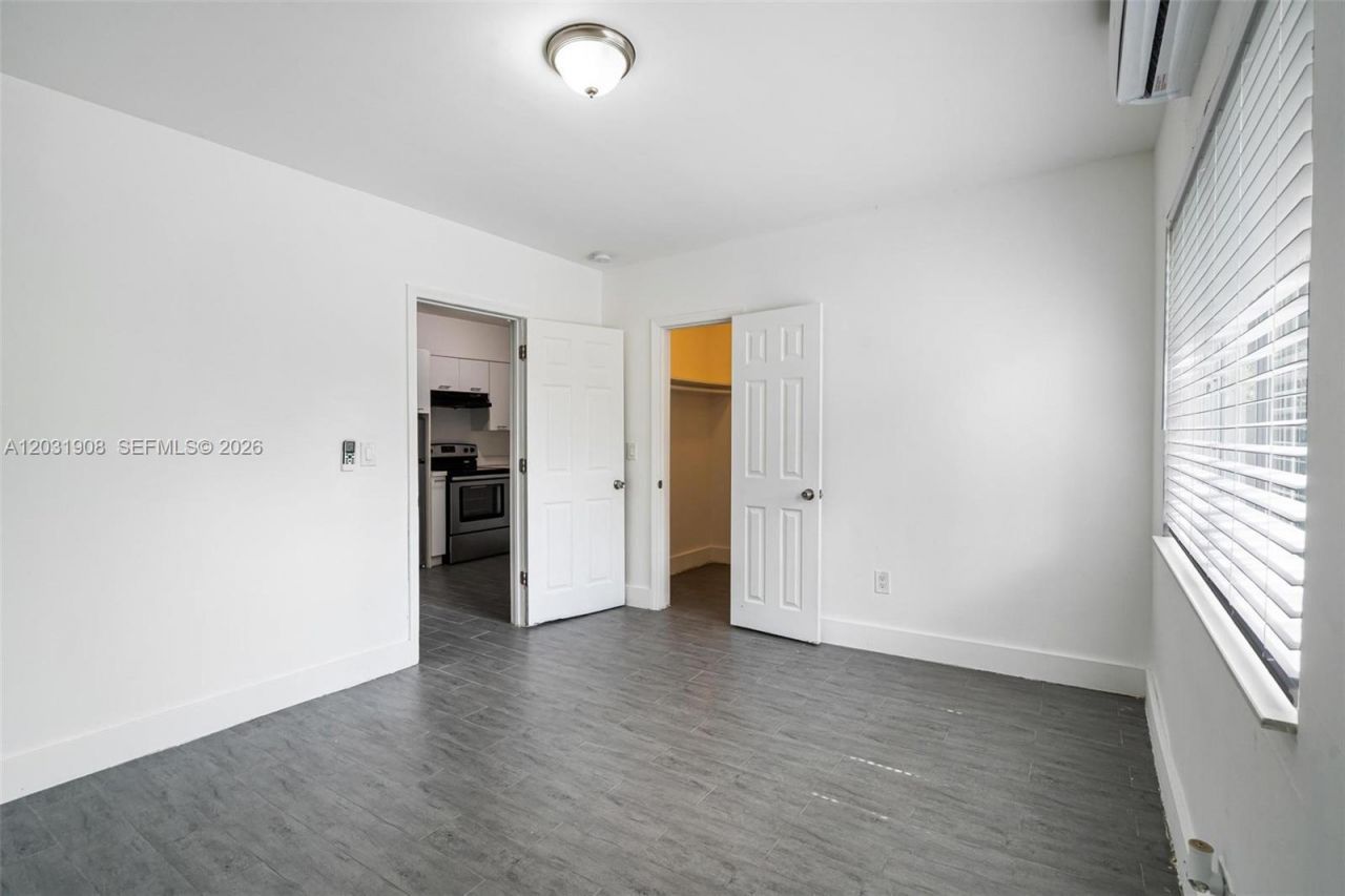 730 NE 128th St , Unit 7, North Miami, FL 33161 Photo