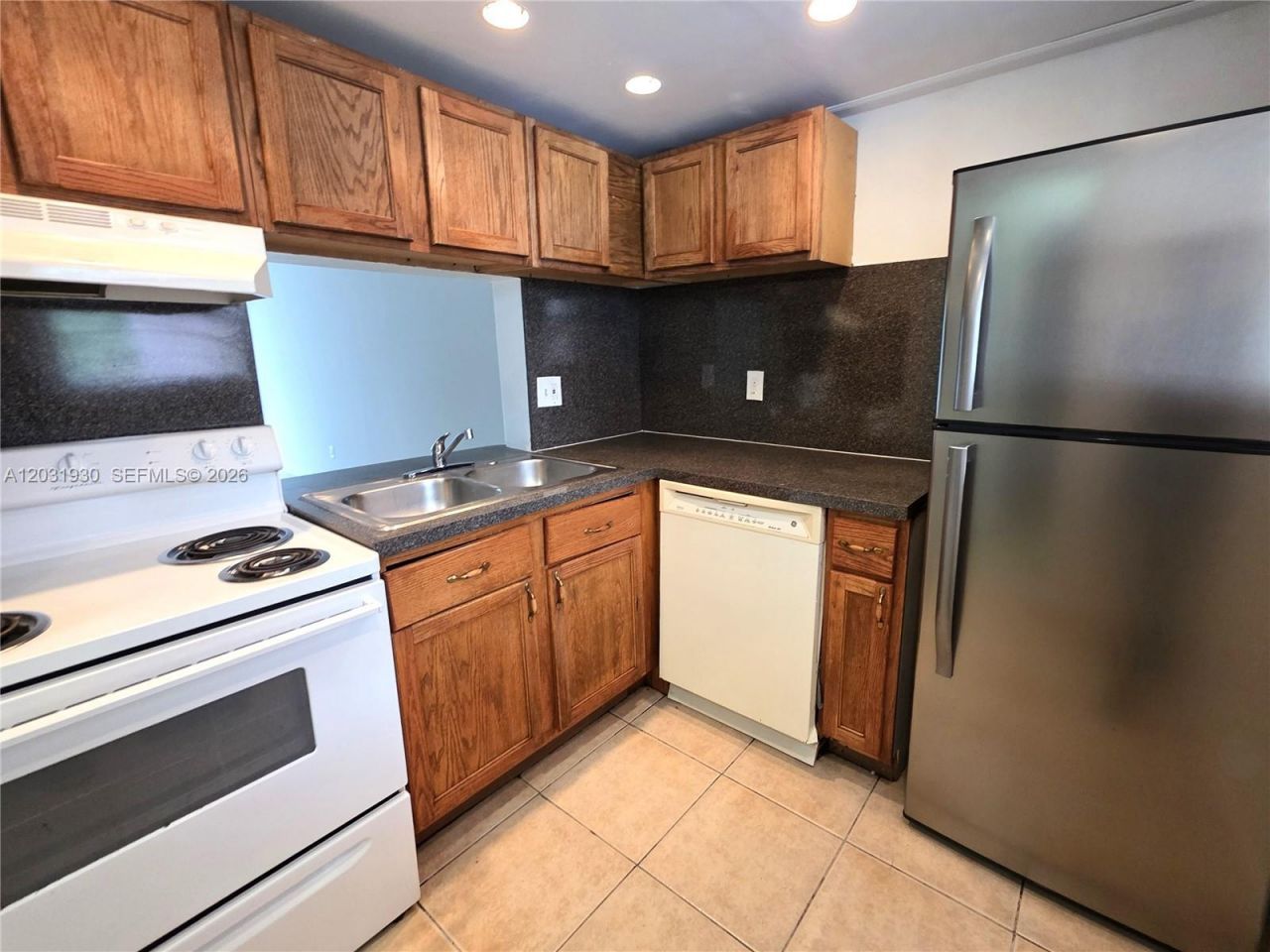 2800 NW 56th Ave , Unit E303, Lauderhill, FL 33313 Photo