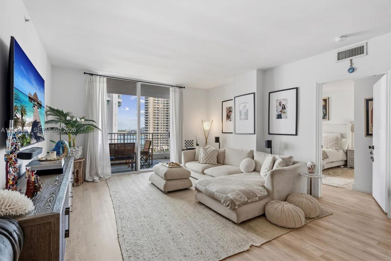 701 Brickell Key Blvd , Unit 1106, Miami, FL 33131 Photo