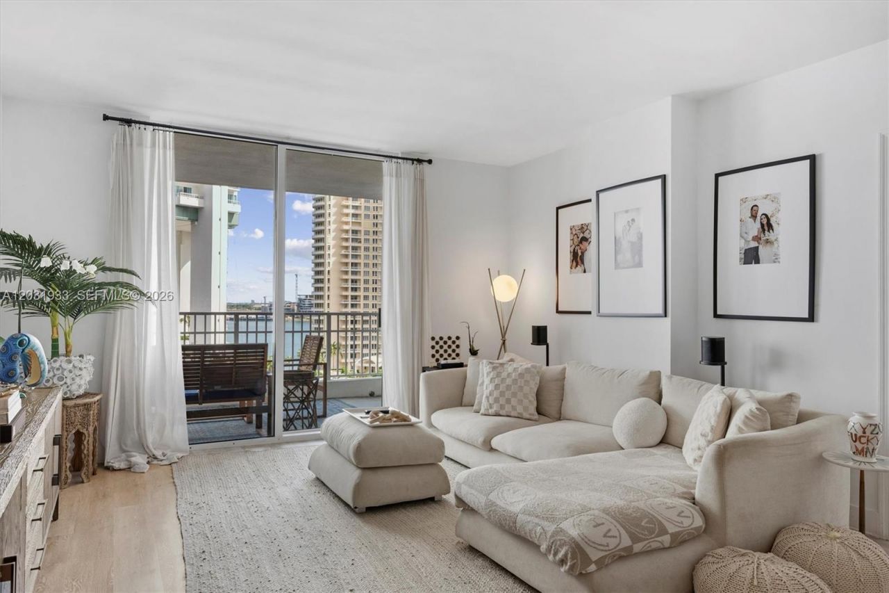 701 Brickell Key Blvd , Unit 1106, Miami, FL 33131 Photo