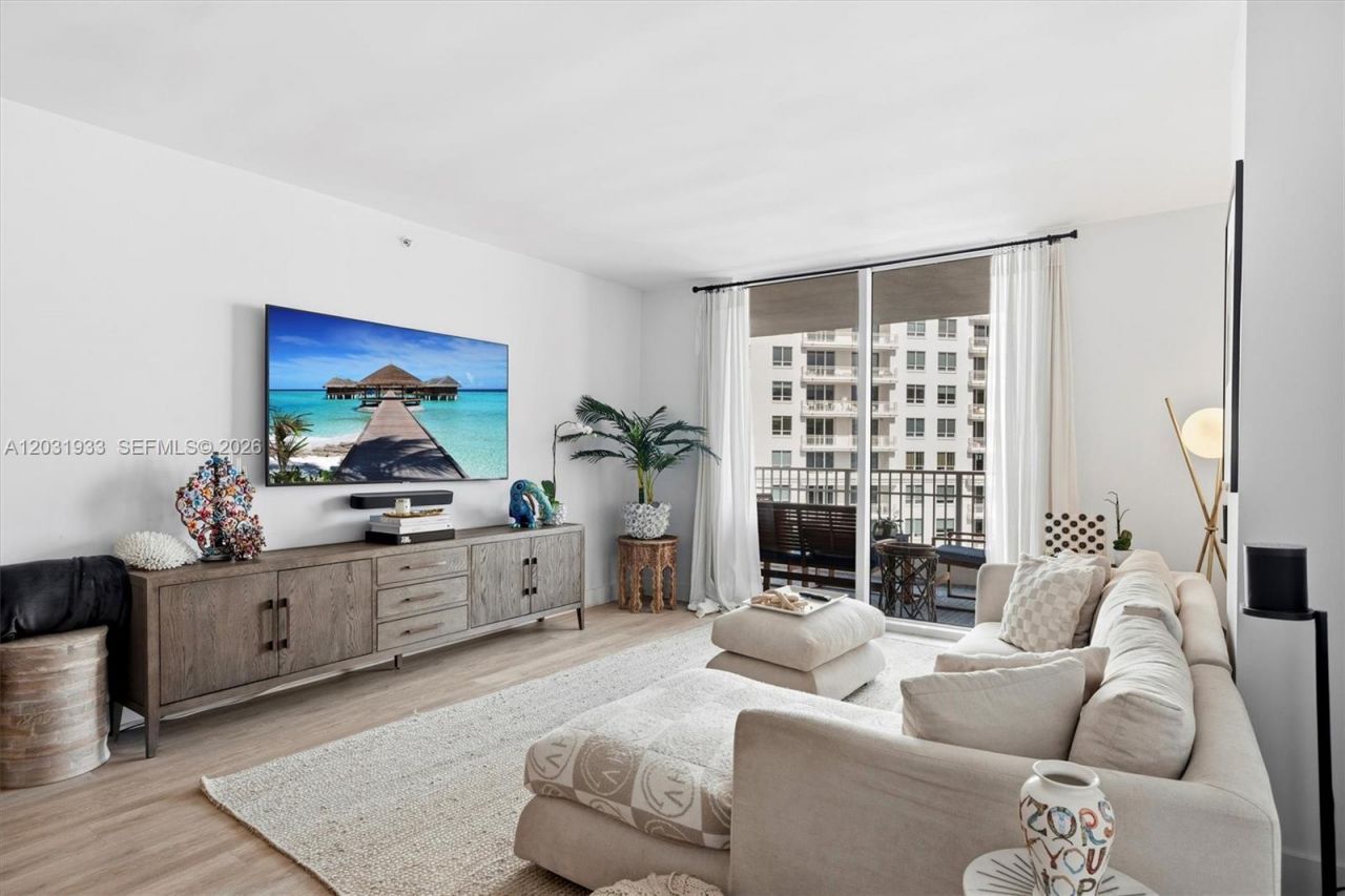 701 Brickell Key Blvd , Unit 1106, Miami, FL 33131 Photo