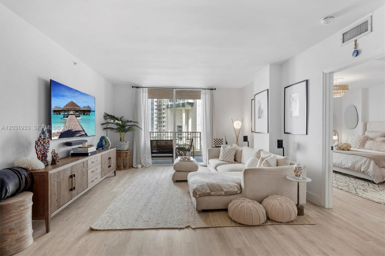 701 Brickell Key Blvd , Unit 1106, Miami, FL 33131 Photo